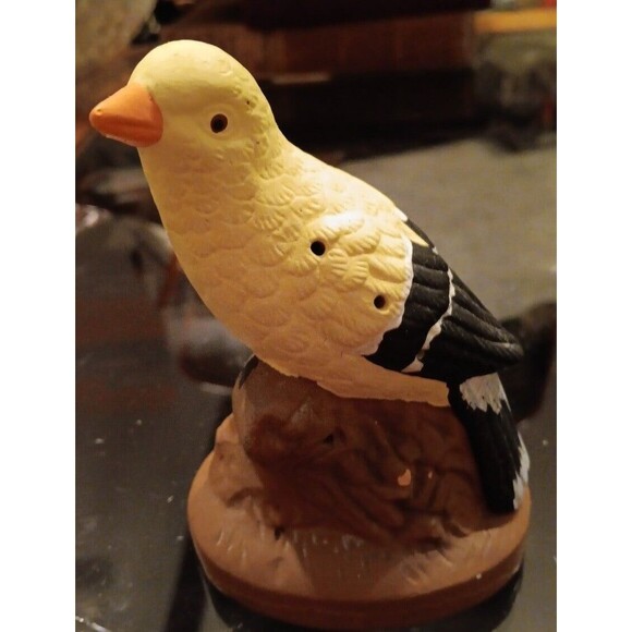 Vintage Coty Sweet Earth Potpourri Yellow Black Finch  Fragrance Statue - Picture 1 of 3